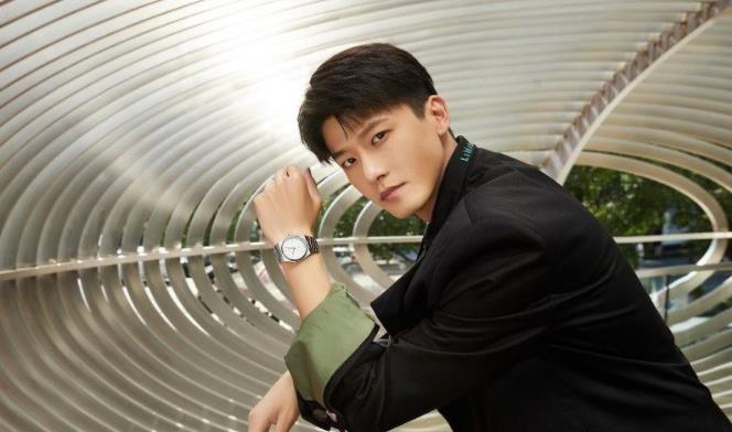 这一刻 回到未来 天梭携手代言人李浩宁，嘉宾刘亚鑫、郝京涛演绎PRX系列（图）